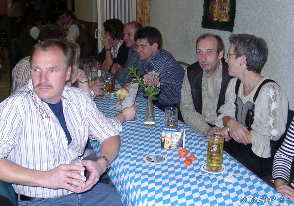 07 Das Wiesn Bier schmeckt
