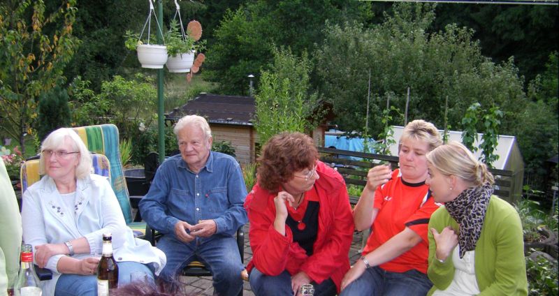 19 Bei der Koenigin zu Hause wurde weiter gefeiert