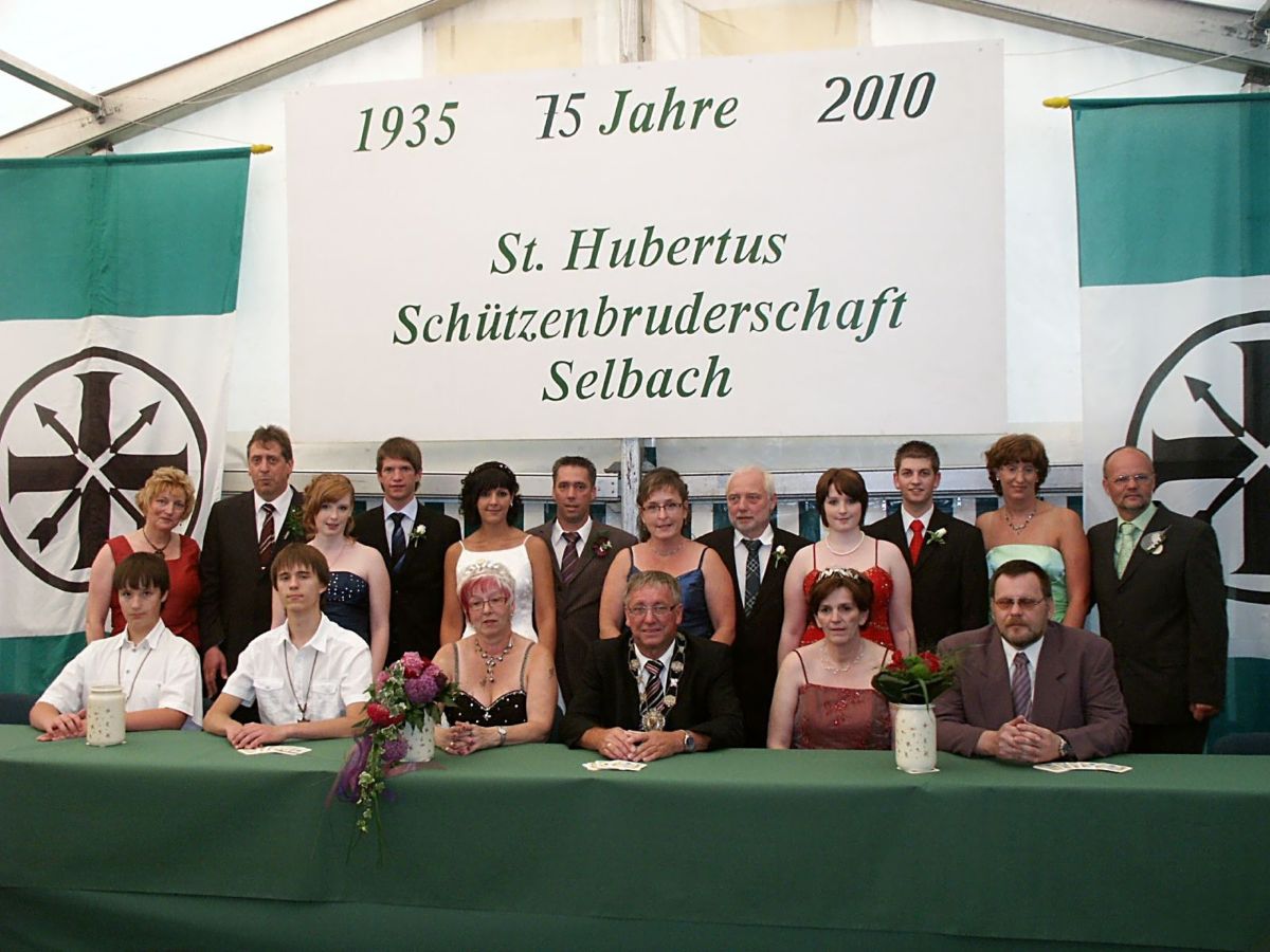 01 Gruppenfoto des Hofstaates