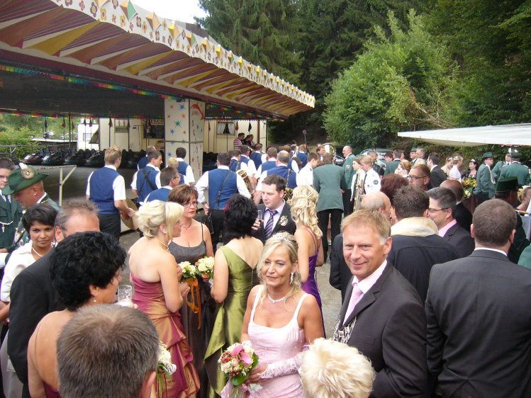 10 Vor dem Zelt war der Teufel los