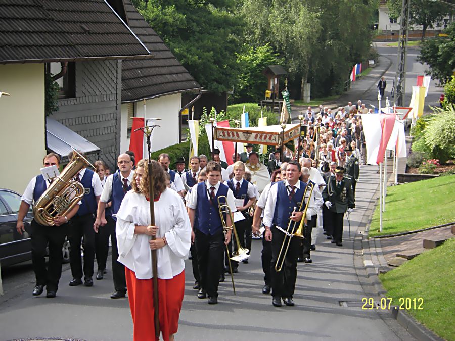 09 Prozession zurueck zur Kirche